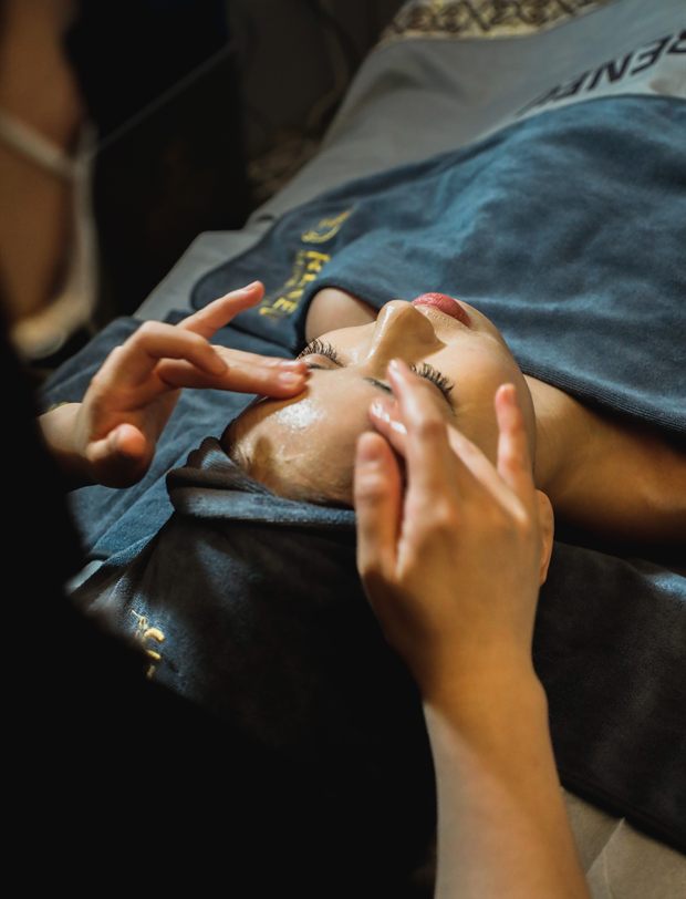 Rejuvenation Bojin Facial at RENEU Skin & Wellness Singapore